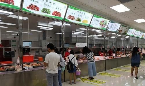 北理工食堂走红,风格独特叫人喷饭,学生调侃"吃饭吃着冒冷汗"|食堂|北