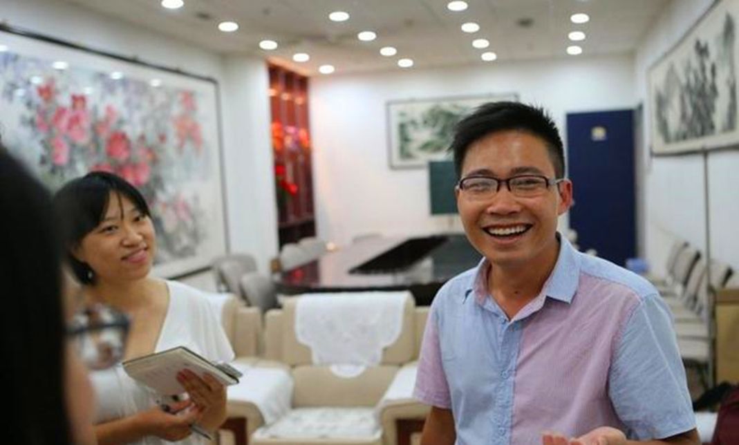 他拒绝北大,花了14年复读9次考上清华,却36岁沦为郑州四中教师休闲区蓝鸢梦想 - Www.slyday.coM 他拒绝北大,花了14年复读9次考上清华,却36岁沦为郑州四中教师休闲区蓝鸢梦想 - Www.slyday.coM