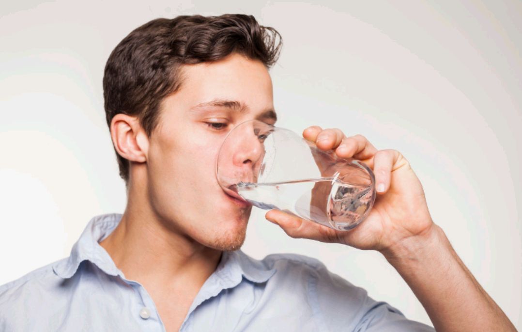 为何男性45岁后容易得前列腺增生?呵护前列腺,建议养成4个习惯休闲区蓝鸢梦想 - Www.slyday.coM 为何男性45岁后容易得前列腺增生?呵护前列腺,建议养成4个习惯休闲区蓝鸢梦想 - Www.slyday.coM