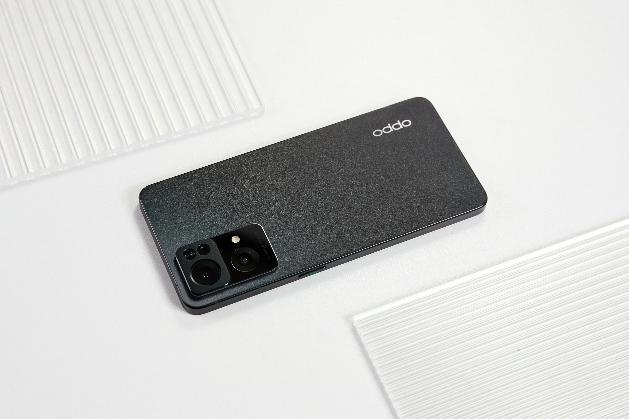 oppo reno7 pro抢先上手:星夜黑质感满分,影像性能同样惊喜__财经头条