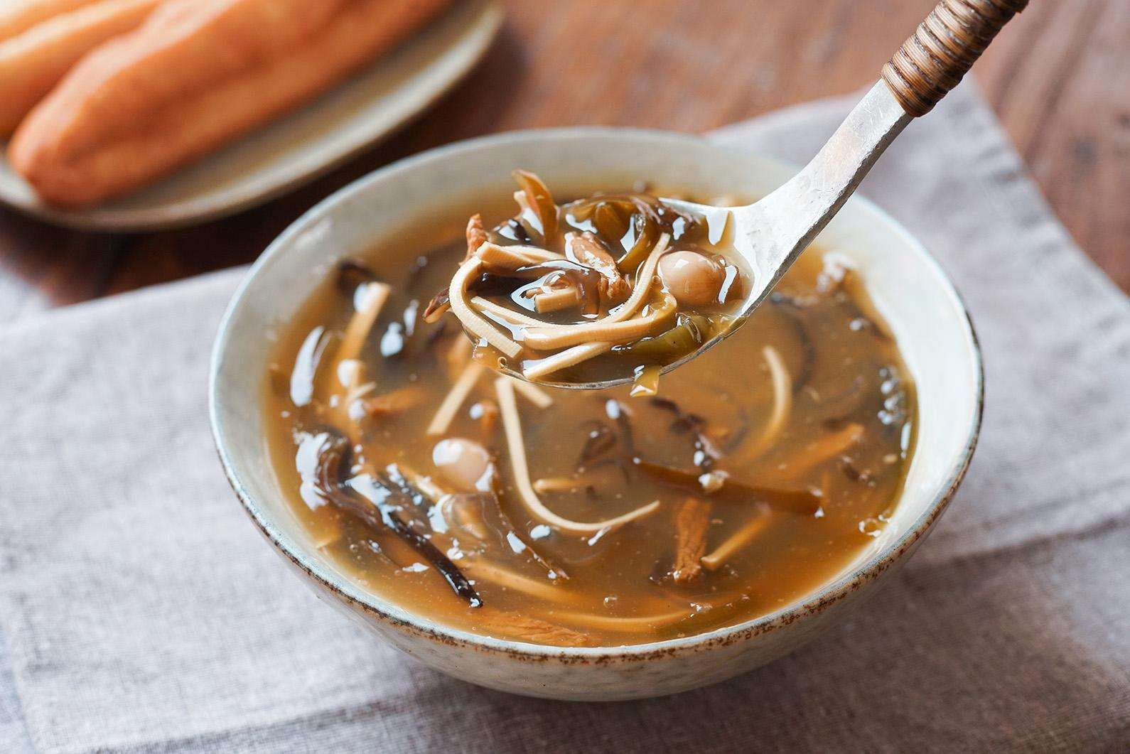 “潼关肉夹馍事件” 引争议：到底是维权还是为钱？休闲区蓝鸢梦想 - Www.slyday.coM