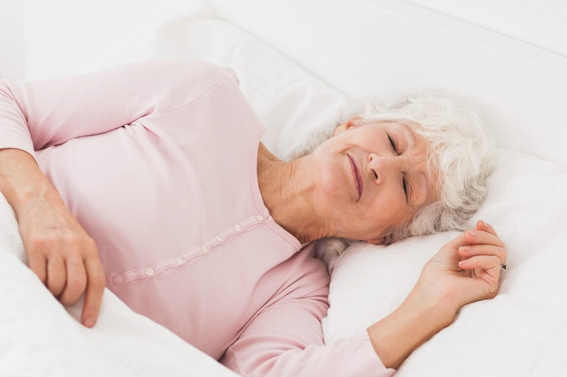 老年人夜里总睡不好怎么办晚上不做这8件事有助睡眠更健康