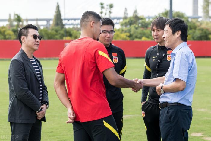 为了世预赛,足协为何要牺牲联赛?陈戌源给出的答案让李铁又背锅休闲区蓝鸢梦想 - Www.slyday.coM 为了世预赛,足协为何要牺牲联赛?陈戌源给出的答案让李铁又背锅休闲区蓝鸢梦想 - Www.slyday.coM