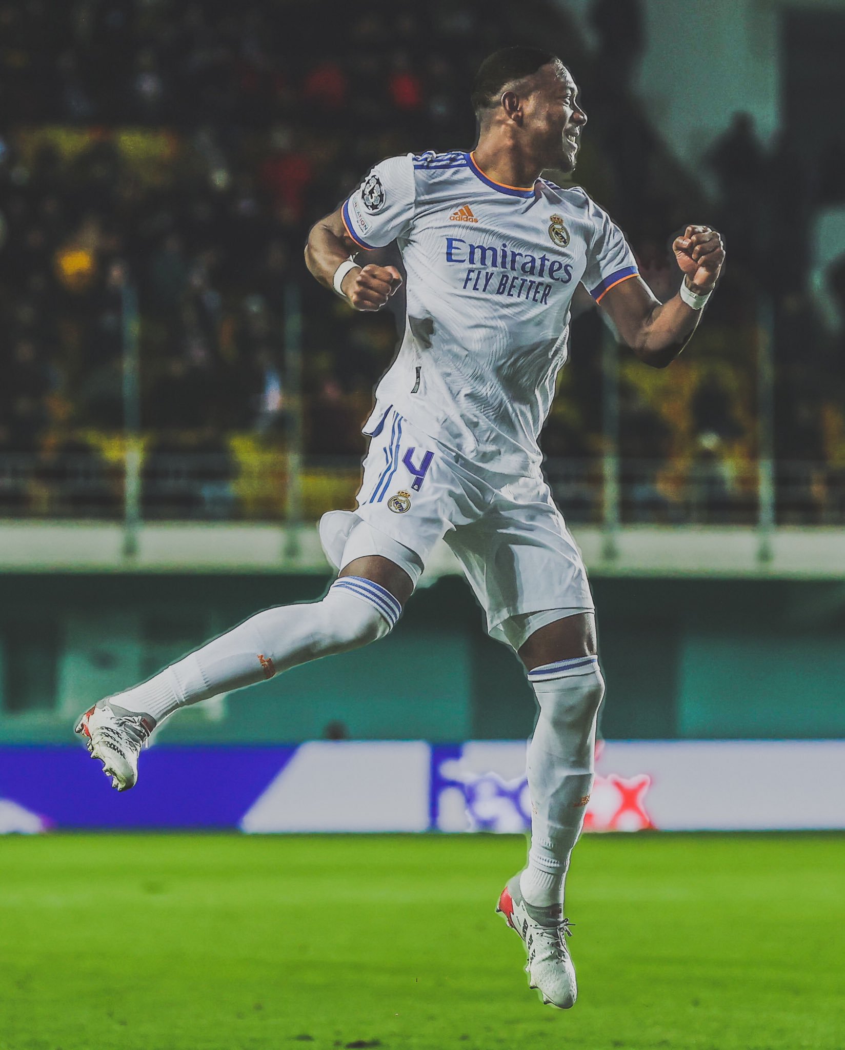 squirante:阿拉巴的左膝轻微扭伤