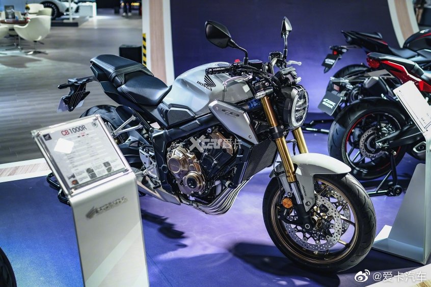 看看2021广州车展 上的那些摩托们