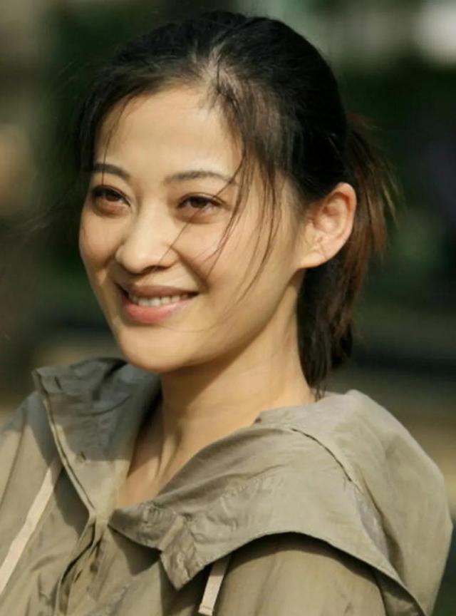 从美得像天仙到被吐槽两眼无神梅婷一路走来靠的就不是颜值