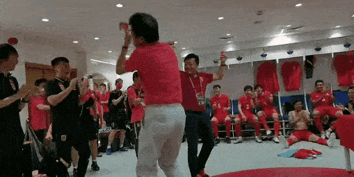 为了世预赛,足协为何要牺牲联赛?陈戌源给出的答案让李铁又背锅休闲区蓝鸢梦想 - Www.slyday.coM 为了世预赛,足协为何要牺牲联赛?陈戌源给出的答案让李铁又背锅休闲区蓝鸢梦想 - Www.slyday.coM