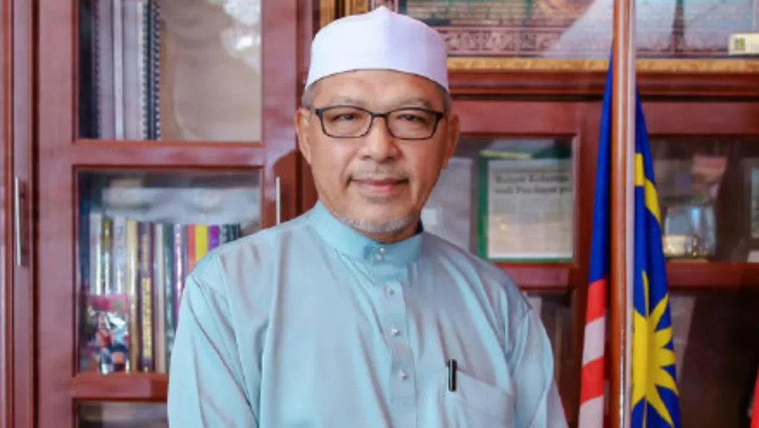 《长津湖》中国影史票房夺冠，却在马来西亚遇阻，怎么办？休闲区蓝鸢梦想 - Www.slyday.coM