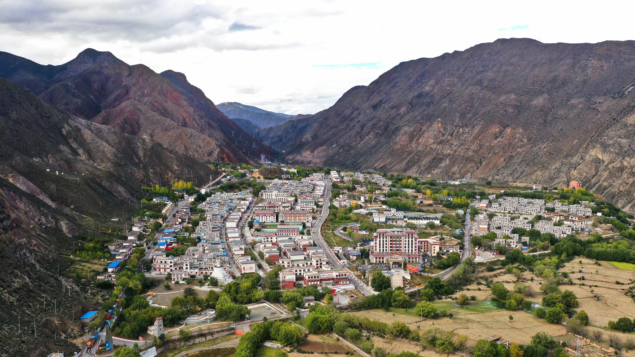 澎湃六国一条江,"源"绘青藏新画卷