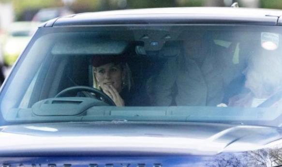 英女王再次露面，出席曾孙的受洗仪式，皇室洗礼细节被爆出休闲区蓝鸢梦想 - Www.slyday.coM