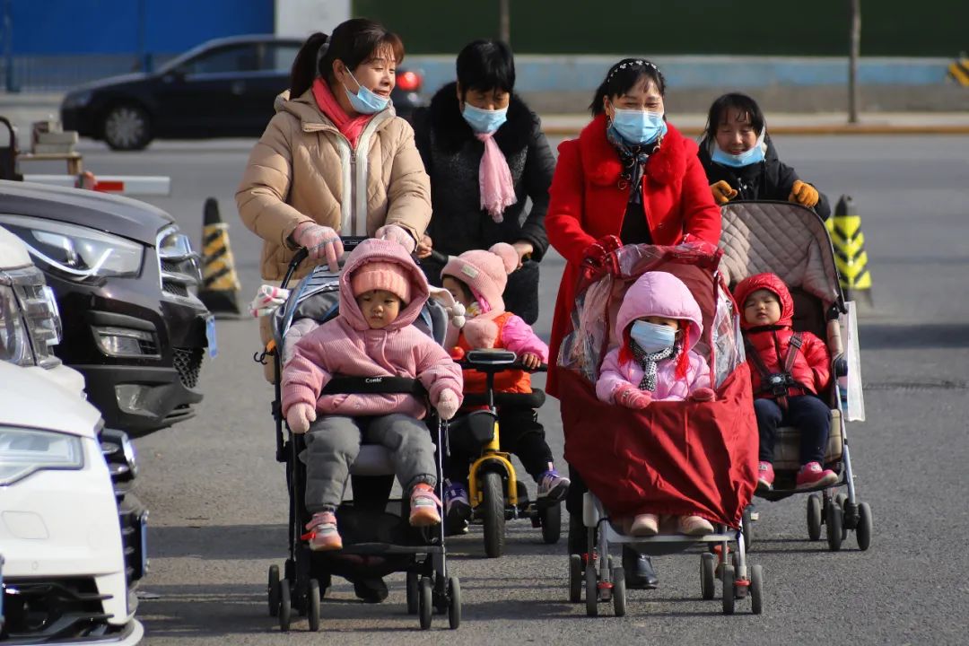 图/视觉中国文 | 《财经》记者 姚佳莹编辑 | 朱弢2020年,全国人口