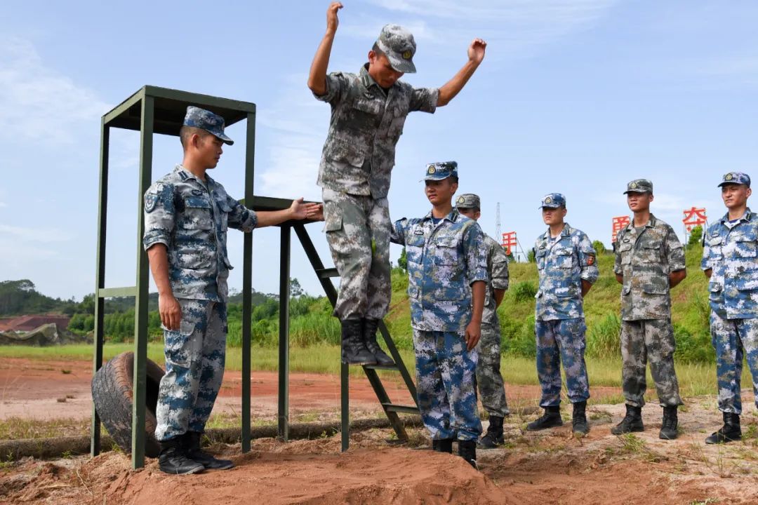 实跳前刻苦训练基础动作