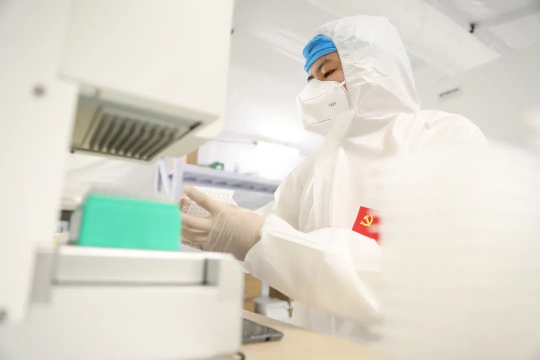 轨迹公布！上海新增3例本土确诊病例！张文宏发声→休闲区蓝鸢梦想 - Www.slyday.coM