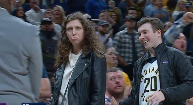 詹姆斯率队加时战胜步行者，庆祝动作却引发争议，或将面临罚款休闲区蓝鸢梦想 - Www.slyday.coM