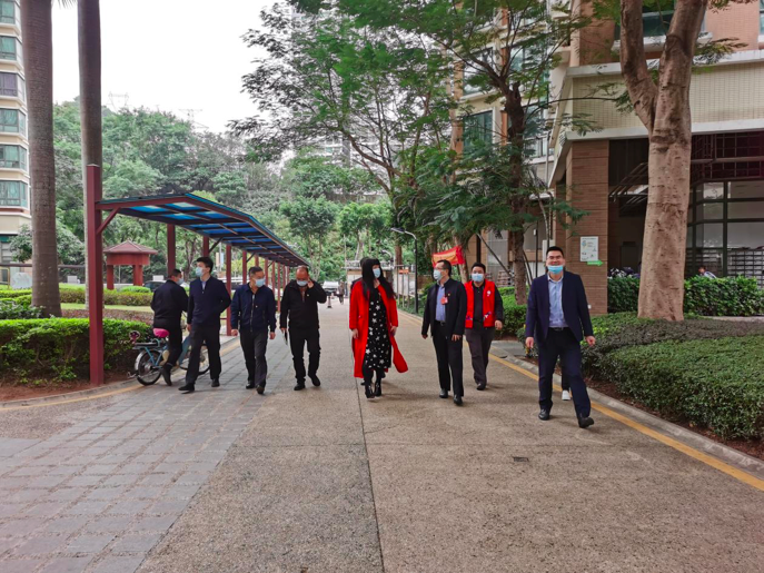 蝶变东晓｜市党代表赴东晓社区开展“党代表进社区”暨党的十九届六中全会精神宣讲活动休闲区蓝鸢梦想 - Www.slyday.coM