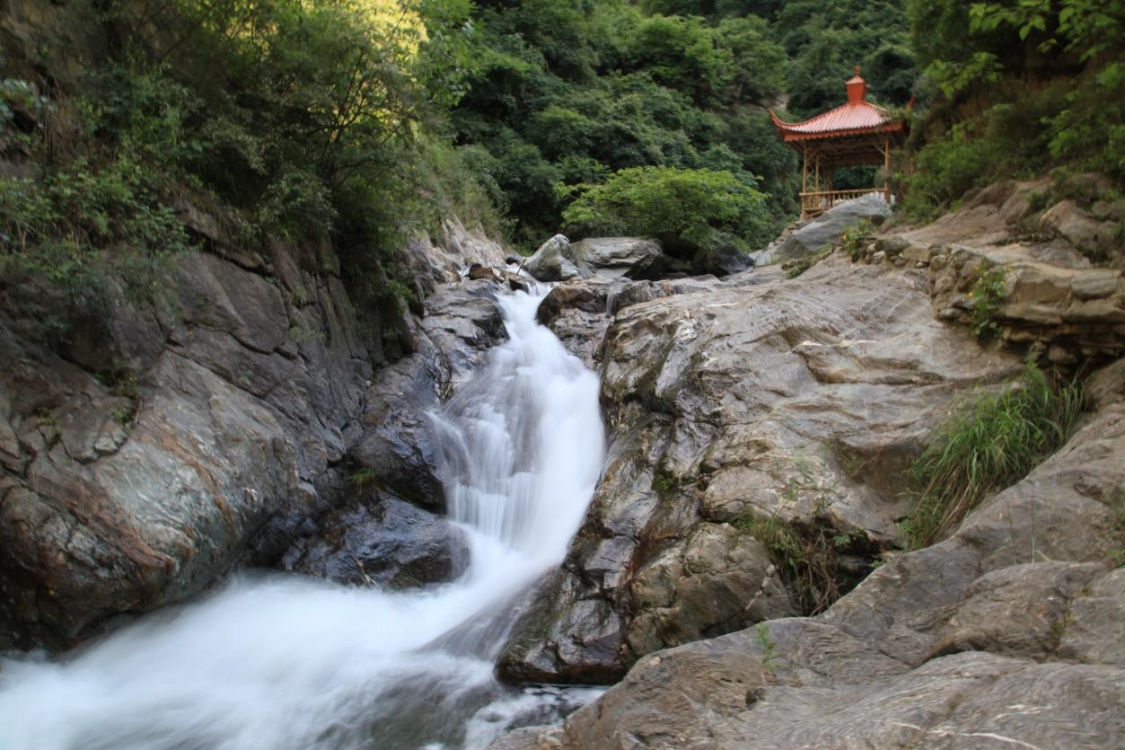 蔡家坡区域内建设的金龙峡风景区(央广网发 资料图)