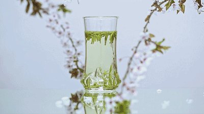 喝绿茶有3大健康优势到现代社会,无论中外,茶叶都已成为常见的健康