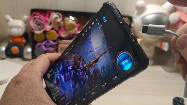 黑鲨4pro实测有35mm耳机孔时c口还能插耳机用吗