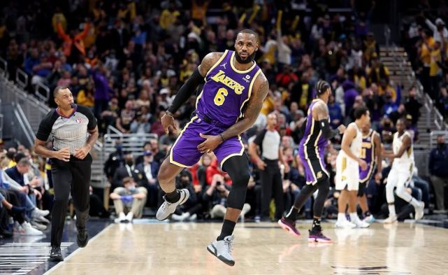 爷青回+领罚单?詹姆斯两庆祝动作引热议,10多天前有人被重罚休闲区蓝鸢梦想 - Www.slyday.coM 爷青回+领罚单?詹姆斯两庆祝动作引热议,10多天前有人被重罚休闲区蓝鸢梦想 - Www.slyday.coM