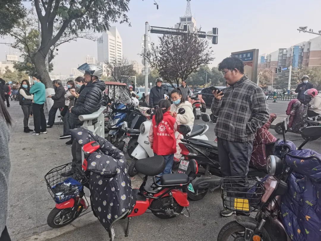 知行实践▎五育角（99）争当“小小劝导者”，向不文明说不！休闲区蓝鸢梦想 - Www.slyday.coM