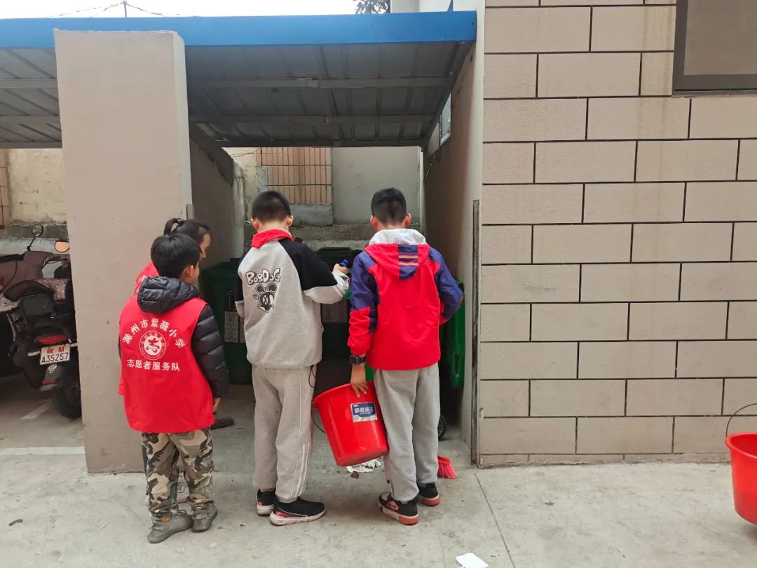 知行实践▎五育角（99）争当“小小劝导者”，向不文明说不！休闲区蓝鸢梦想 - Www.slyday.coM