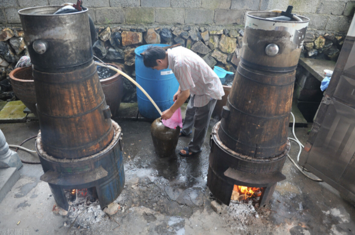 农村自酿酒甲醇超标不能喝买回来这么处理喝着舒坦不上头