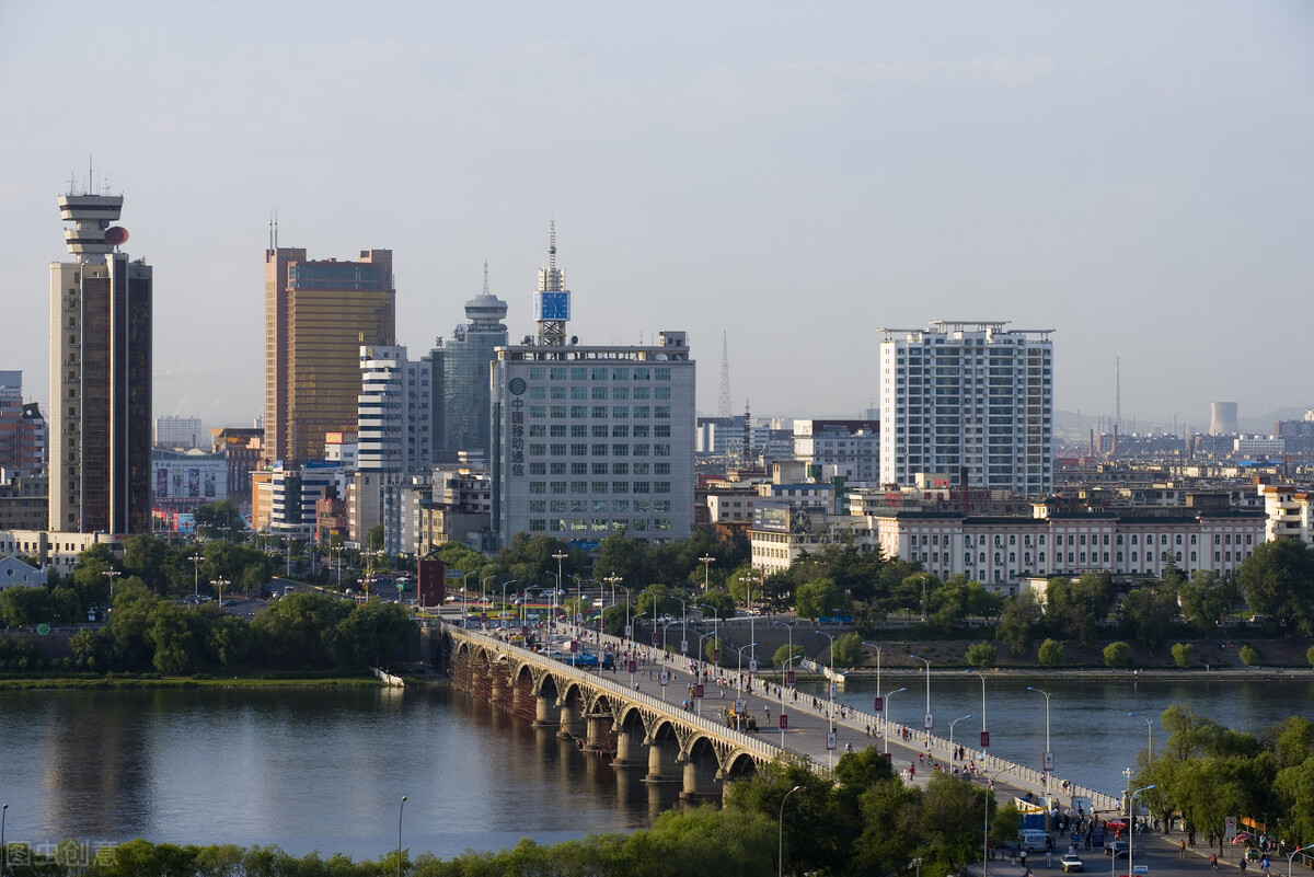 中央确定长春Ⅰ型大城市吉林市延边通化白山为省会付出了什么