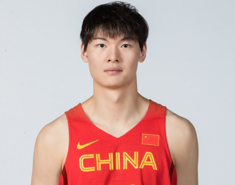 中国男篮12人大名单,杜锋选了6名后卫,为何如此安排?休闲区蓝鸢梦想 - Www.slyday.coM 中国男篮12人大名单,杜锋选了6名后卫,为何如此安排?休闲区蓝鸢梦想 - Www.slyday.coM