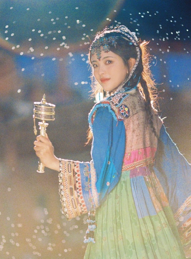 杨超越异域造型怎么样好看吗 杨超越异域造型照片图片分享