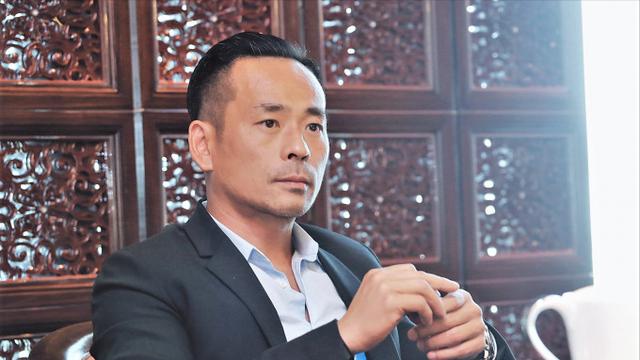 洗米华被批捕，11月初缺席妻子生日会，9月最后露面与洗米嫂同框休闲区蓝鸢梦想 - Www.slyday.coM