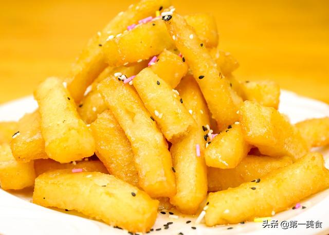 【水激馍】现在饭店里,这些菜也很少有了,也许是过程太复杂吧.