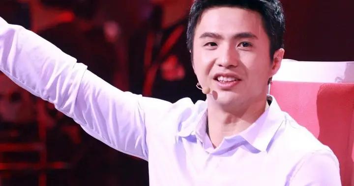 魏坤琳:北大最帅教授,凭《最强大脑》走红,和妻子相爱至今