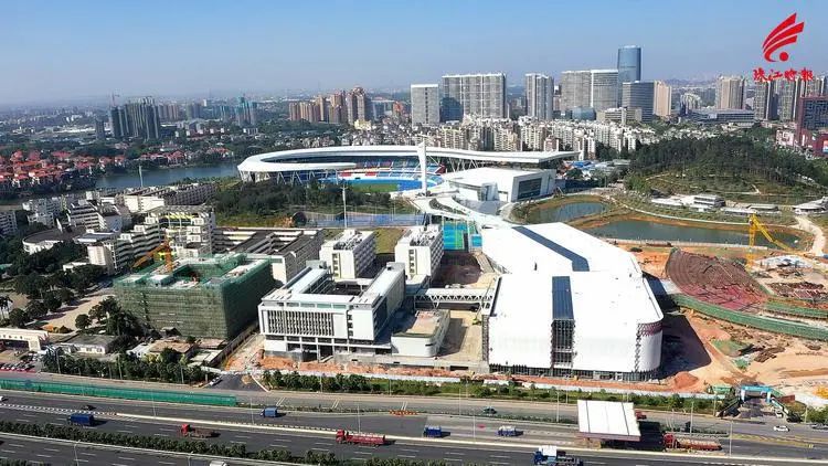 南海区体育中心体育场建成,部分场馆年底开放!|狮山_新浪新闻