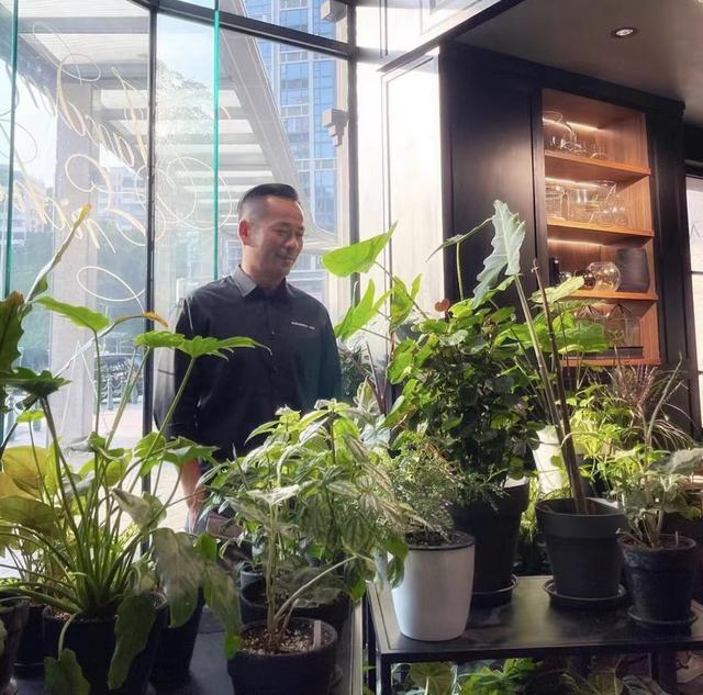 洗米华被批捕，11月初缺席妻子生日会，9月最后露面与洗米嫂同框休闲区蓝鸢梦想 - Www.slyday.coM