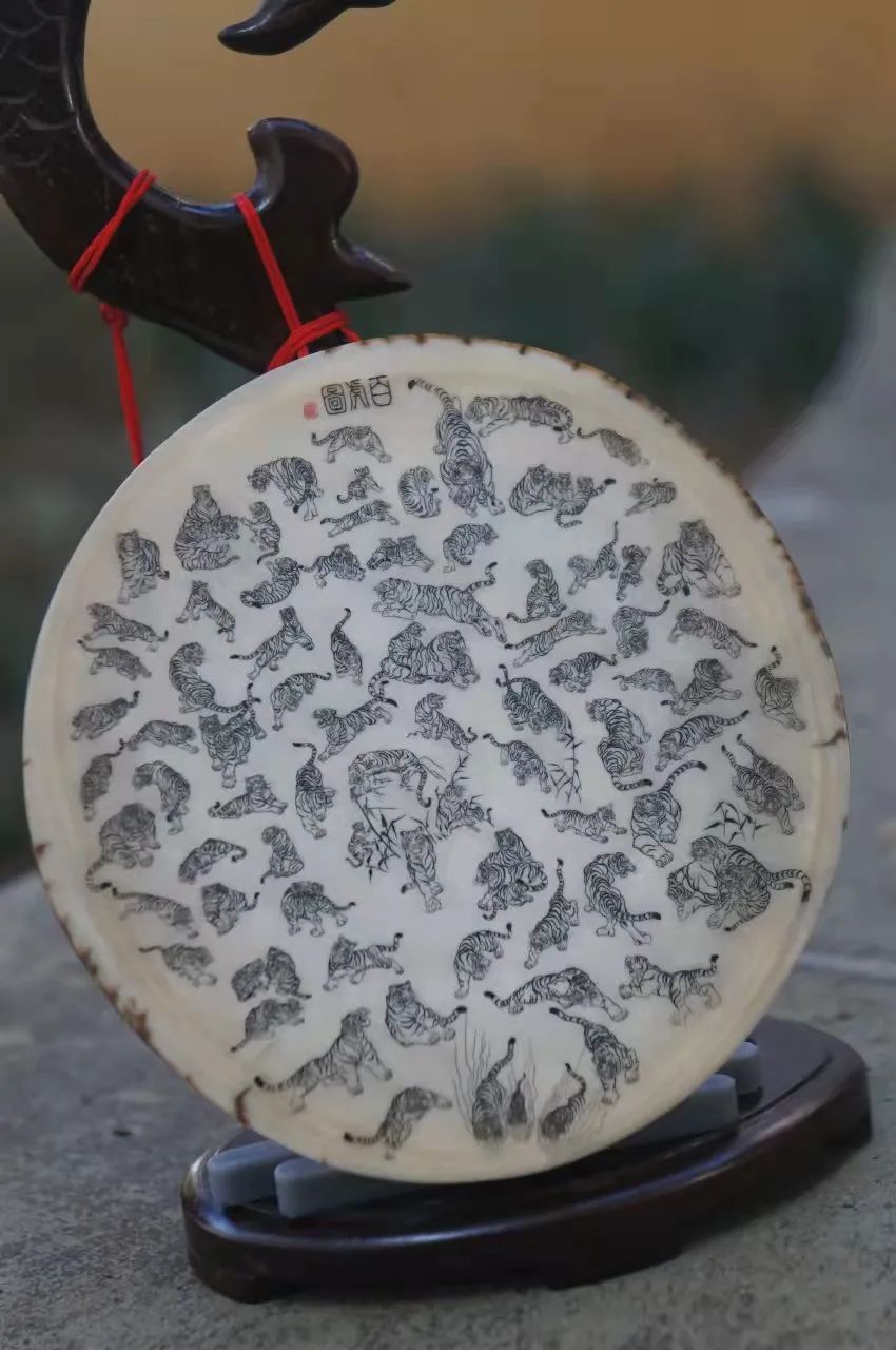 南京晨报名师带徒工程③招徒了微雕大师罗兰希望招到手稳心静的人