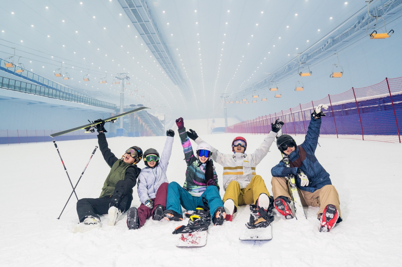 哈尔滨融创滑雪场教练图片