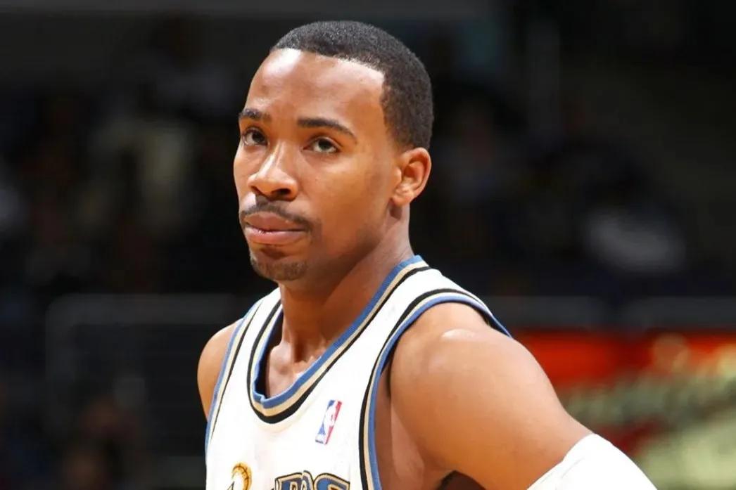 论禁赛阿泰斯特仅第二，美媒列出了史上被禁赛场次最多的十名球员休闲区蓝鸢梦想 - Www.slyday.coM