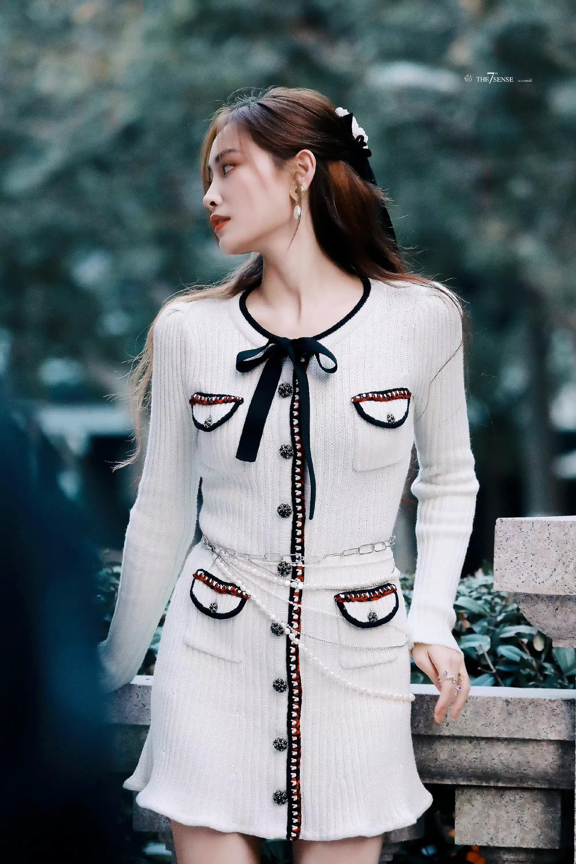 许佳琪的长发好美依旧漂亮迷人