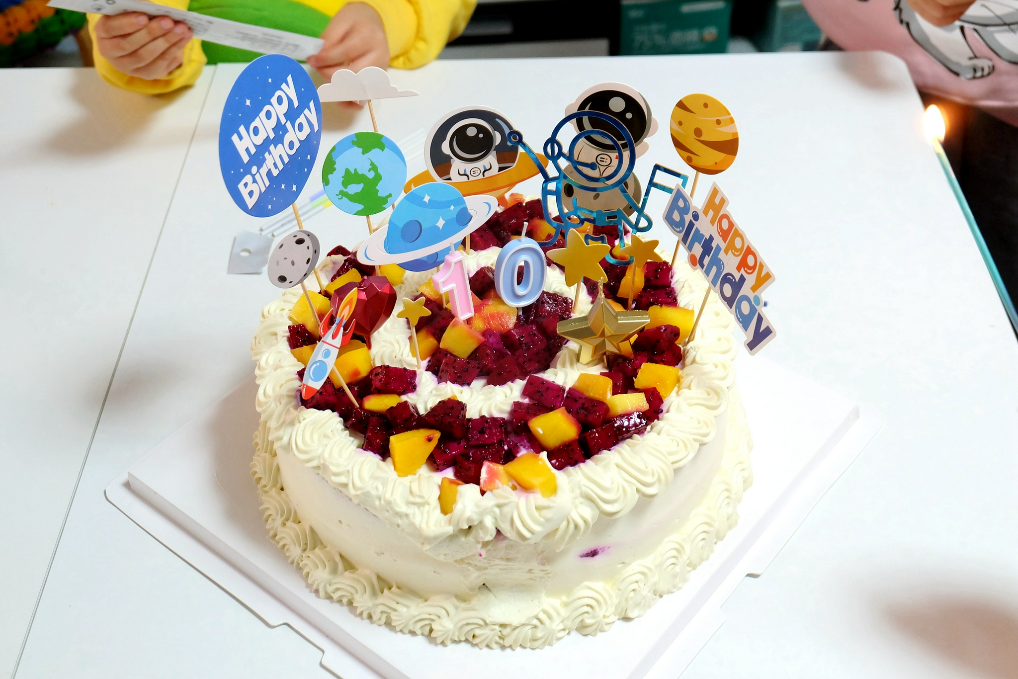 小伙伴10岁了,宝妈自制蛋糕参加生日会,香甜不腻孩子都爱吃|蛋糕|蛋清