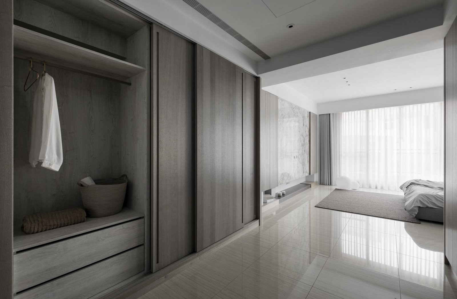 衣柜颜色和款式同样重要选对颜色更高档衣柜也能实用又美观