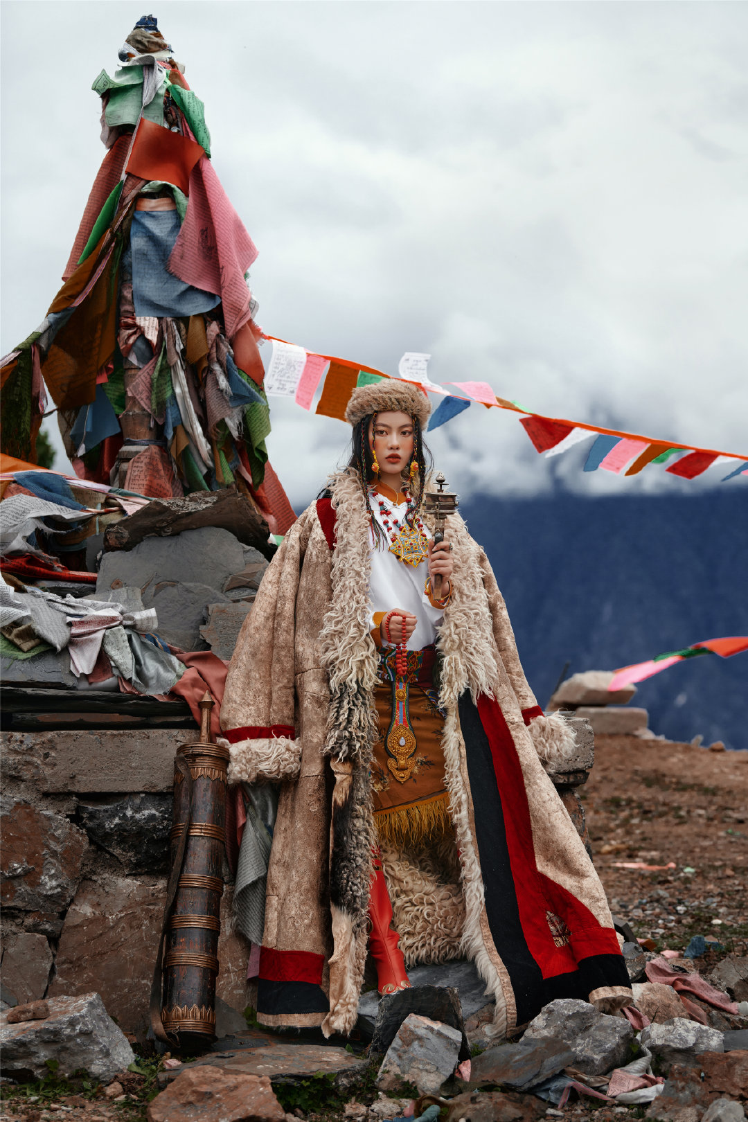 图一是酷飒的藏服……2021-12-06 15:34:1869