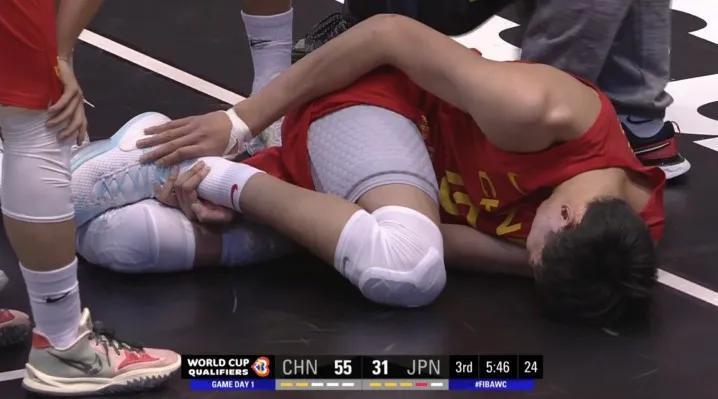 酣畅淋漓,中国男篮大胜日本,奈何日本队使阴招,周琦受伤成隐患休闲区蓝鸢梦想 - Www.slyday.coM 酣畅淋漓,中国男篮大胜日本,奈何日本队使阴招,周琦受伤成隐患休闲区蓝鸢梦想 - Www.slyday.coM