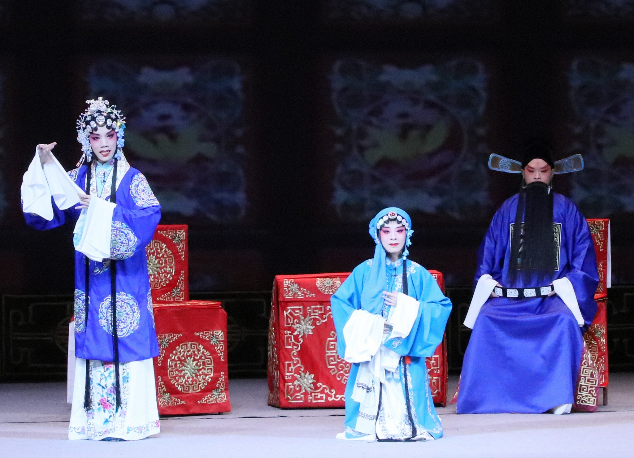 《蝴蝶杯》成功首演|蝴蝶杯|河北梆子|保定_新浪新闻