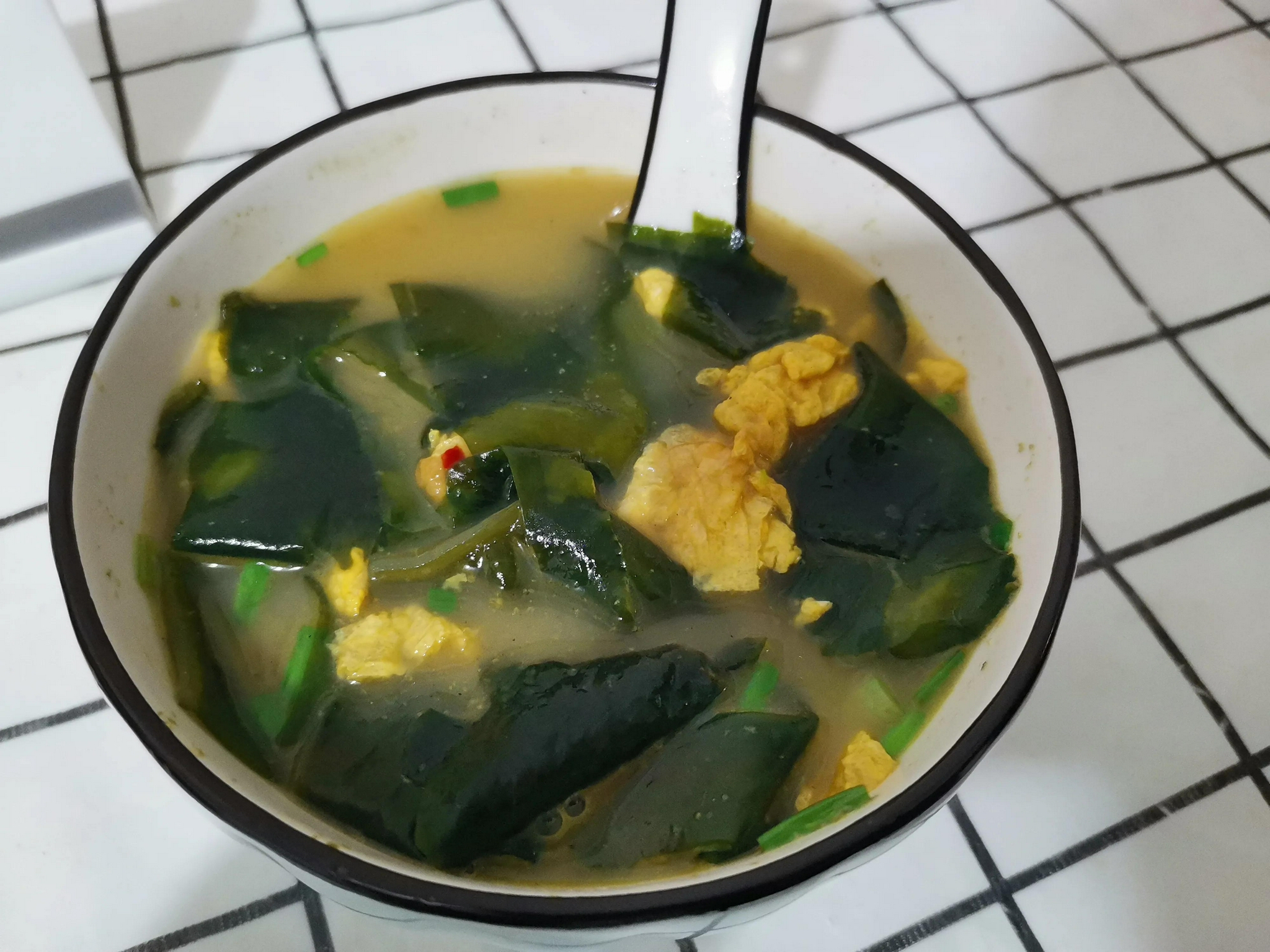 裙带菜鸡蛋汤
