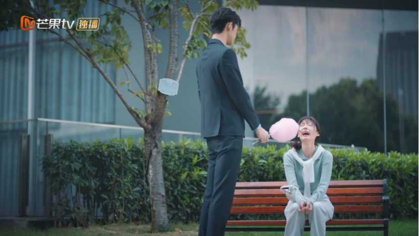 《住在我隔壁的甲方》邻居变甲方，谢彬彬王子璇甲乙恋甜趣开播！休闲区蓝鸢梦想 - Www.slyday.coM