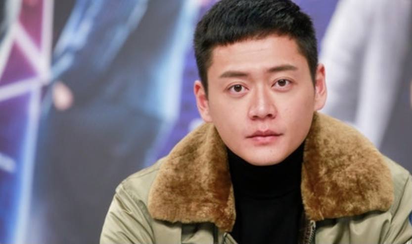 张振朗视帝路不容易,地狱黑仔入行十年事业坎坷,为新剧疯狂减脂|张振