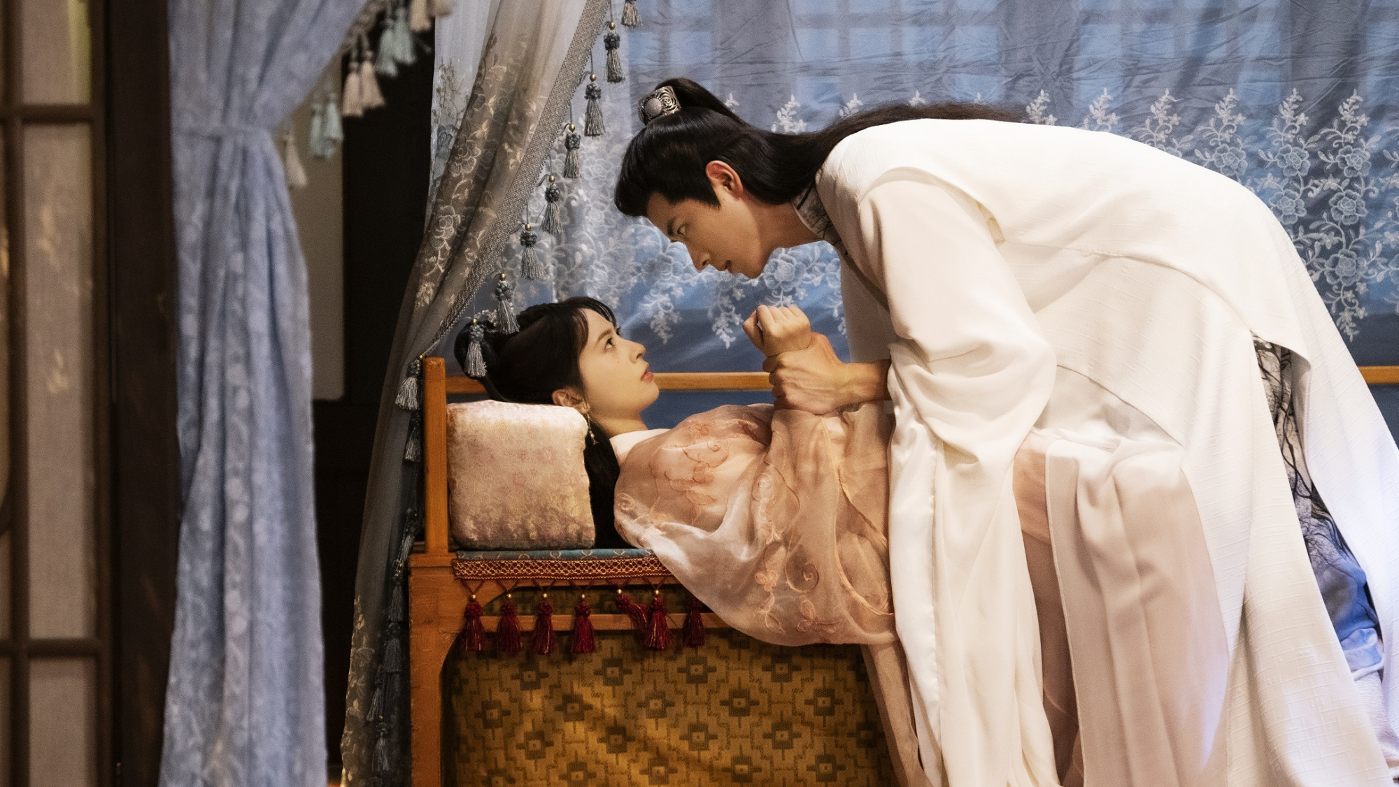 兄长大人太上头，契约兄妹化身古代版李佳琦薇娅，贡献美妆名场面休闲区蓝鸢梦想 - Www.slyday.coM