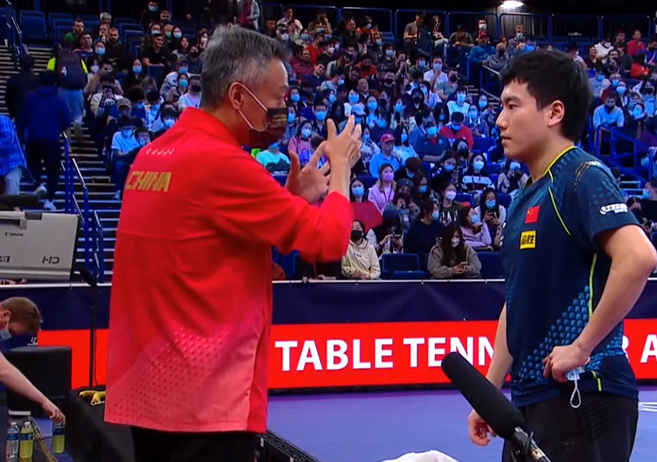 重压之下大爆发！梁靖崑七局大战力克欧洲皮皮虾，亲吻国旗庆祝休闲区蓝鸢梦想 - Www.slyday.coM