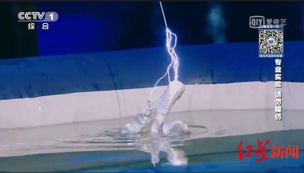 00后接棒丨清华学霸陈鲲羽：16岁保送20岁直博，上央视1对23一战“封神”休闲区蓝鸢梦想 - Www.slyday.coM