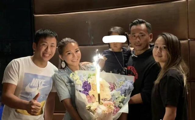 澳门小赌王洗米华被警方批捕，目前依旧在逃，刘碧丽或成赢家？休闲区蓝鸢梦想 - Www.slyday.coM